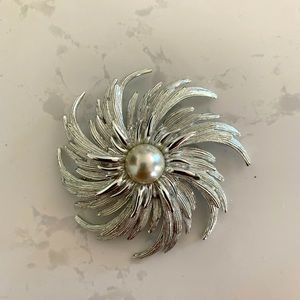 Vintage silver brooch